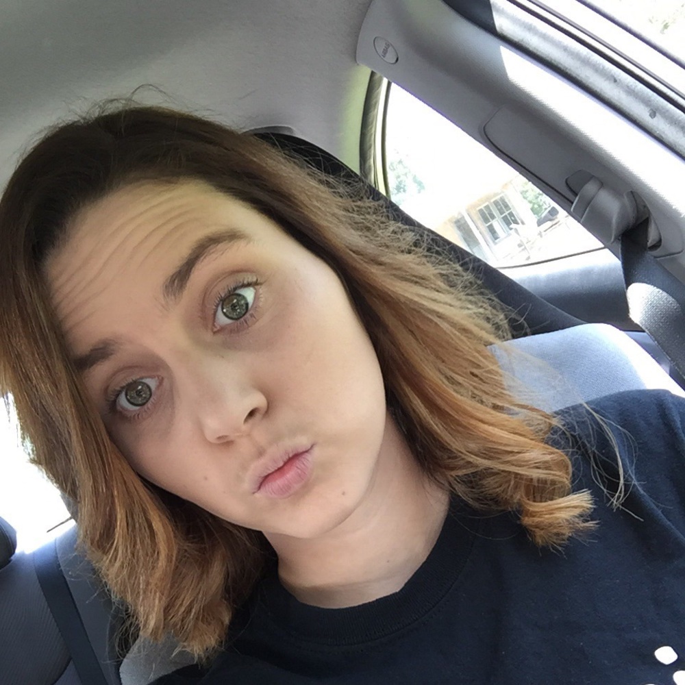 Meet your Posher, Kayla